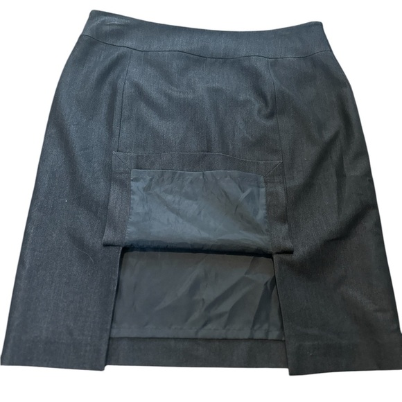 Tahari Skirt, Navy.sz 10, straight, back kicks, lined, like new - Picture 5 of 8